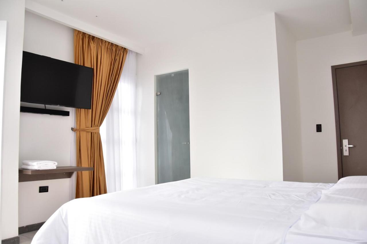 Hotel Valcon Санта-Роса-де-Кабаль Екстер'єр фото