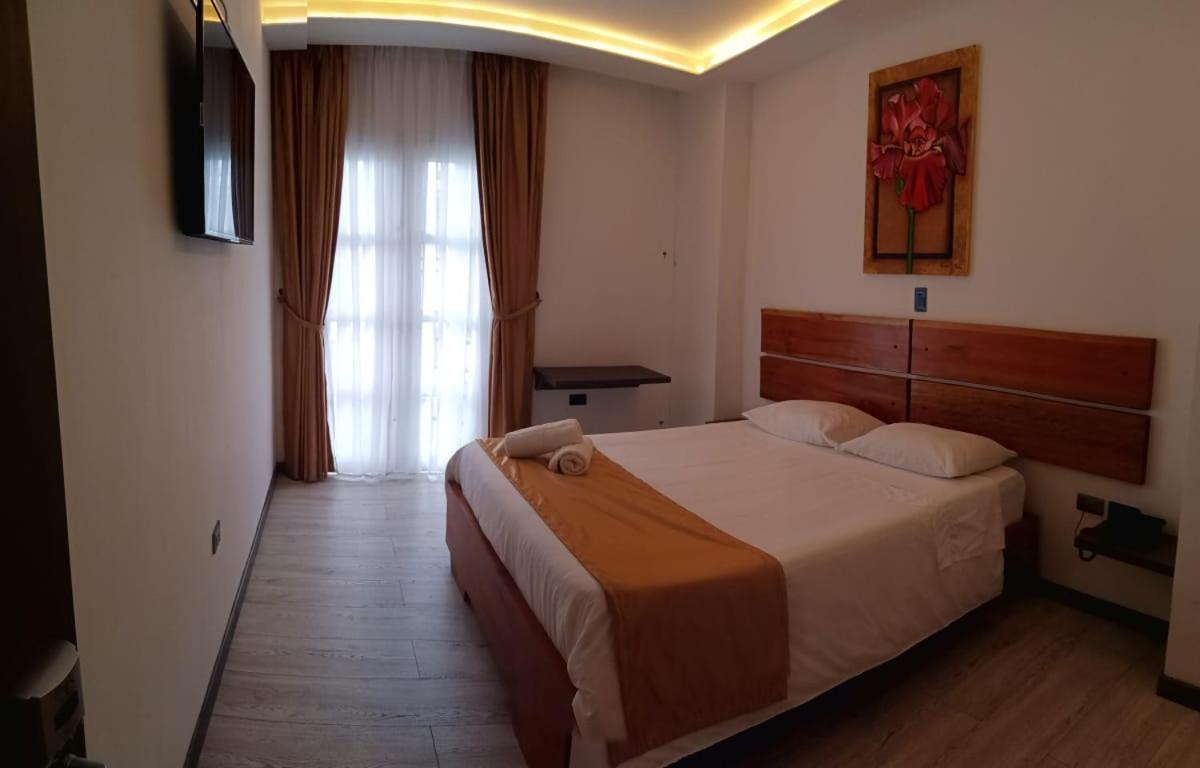 Hotel Valcon Санта-Роса-де-Кабаль Екстер'єр фото